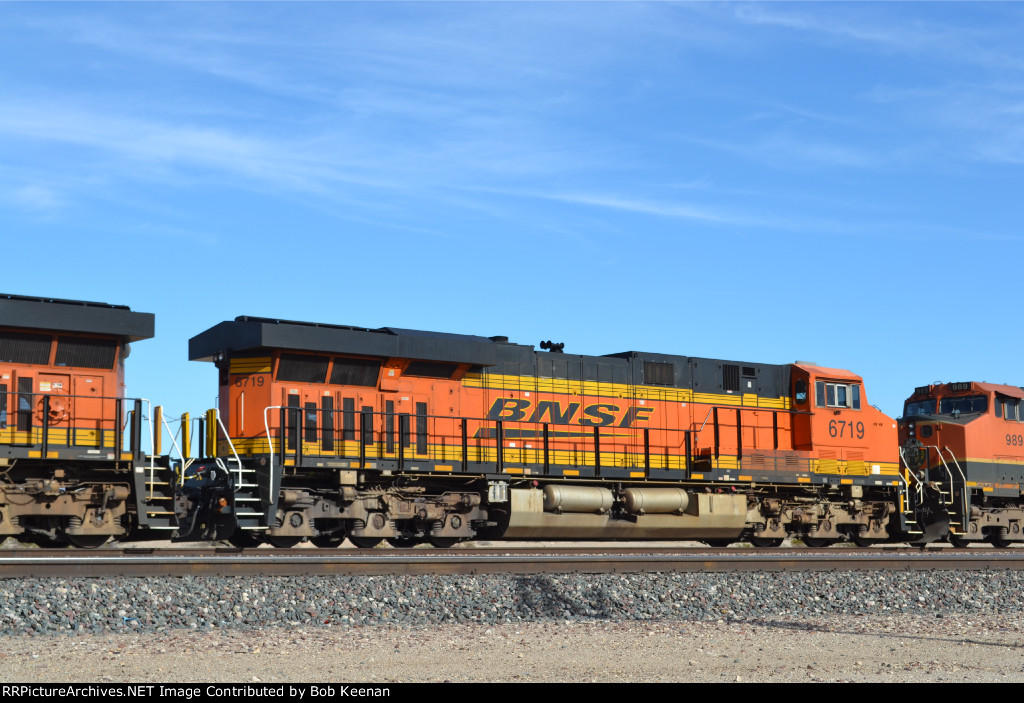 BNSF 6719